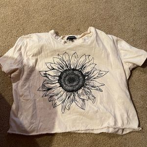 Women’s large t-shirt.